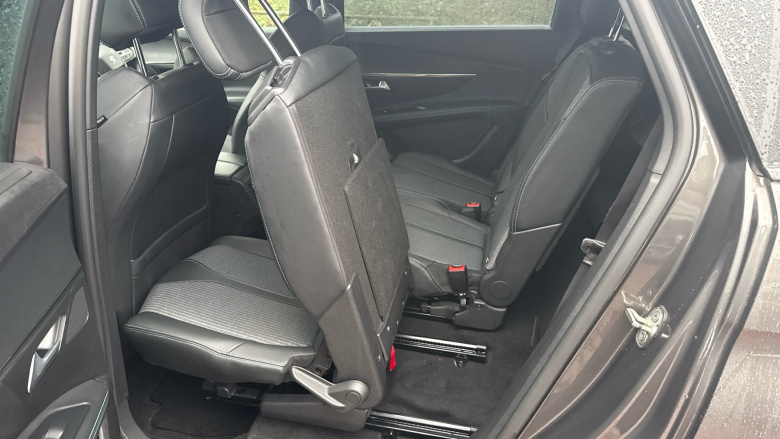 Peugeot 5008 1.5 BlueHDi Allure 5dr Diesel Estate